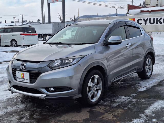 ヴェゼル ハイブリッドＸ・Ｌパッケージ　４ＷＤ　６ヶ月距離無制限保証　エンジンスターター　バックカメラ　ＥＴＣ　寒冷地仕様　ＬＥＤヘッドライト　スマートキー　アイドリングストップ　サイドミラーヒーター　シートヒーター　ワイパーデアイサー（6枚目）