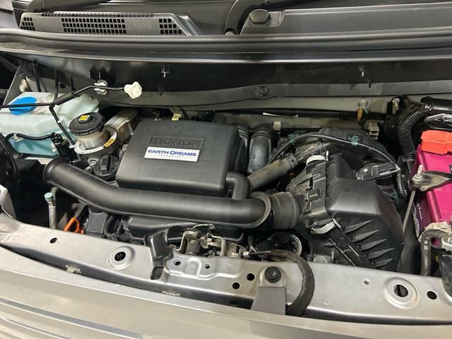 Ｎ－ＶＡＮ Ｇ・ホンダセンシング　４ＷＤ　法人ワンオーナー　Ｈｏｎｄａ　ＳＥＮＳＩＮＧ　マルチリフレクターライト　マニュアルレベリング機構付　ＡＭＦＭチューナー　電波式キーレスエントリーシステム　キー１個付運転席パワードアロック機構付（30枚目）