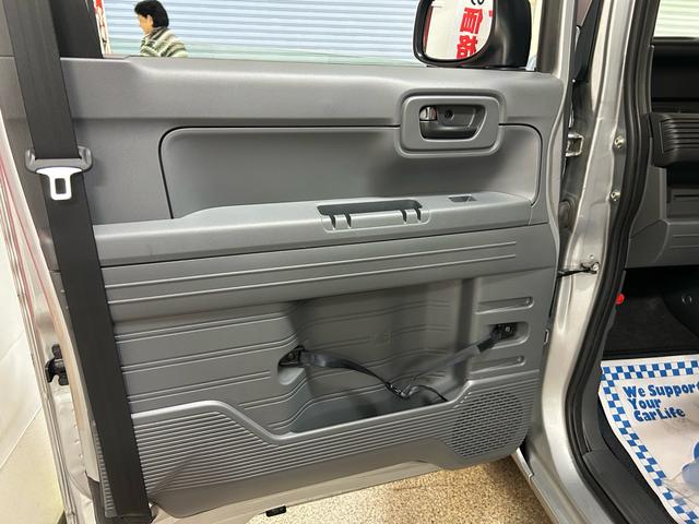 Ｎ－ＶＡＮ Ｇ・ホンダセンシング　４ＷＤ　法人ワンオーナー　Ｈｏｎｄａ　ＳＥＮＳＩＮＧ　マルチリフレクターライト　マニュアルレベリング機構付　ＡＭＦＭチューナー　電波式キーレスエントリーシステム　キー１個付運転席パワードアロック機構付（32枚目）
