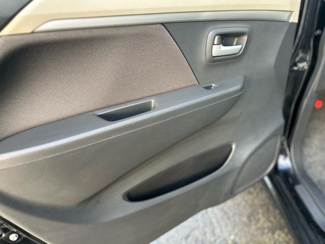 ワゴンＲ ＦＸリミテッド　４ＷＤ　１２月　エンジンスターター付です　ＦＸリミテッド　寒冷地仕様　シートヒーター　オートエアコン　スマートキー　１４インチＡＷ　シートリフター（26枚目）