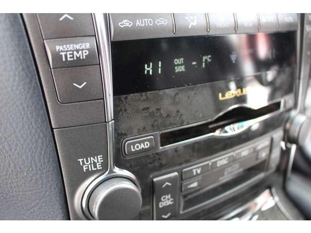 LS600hL 4WD セキュリティカメラ サンルーフ CD(13枚目)