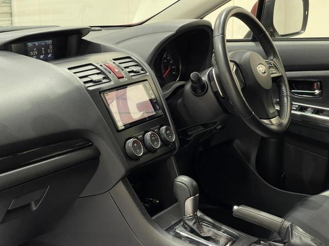 2.0i-Sアイサイト 4WD ナビH500WD TVフルセグ ブルートゥース オートクルーズコントローラー ブレーキサポート 障害物センサー ETC 電動シート スマートキー HIDヘッドライト アイドリングストップ(10枚目)