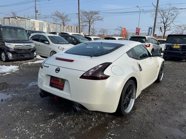 フェアレディZ バージョンT ロッソモデロ製マフラー社外19インチアルミホイール純正HDDナビバックカメラスマートキープッシュスタート運転席助手席パワーシート運転席助手席シートヒーターVDCETCステアリングスイッチ(7枚目)