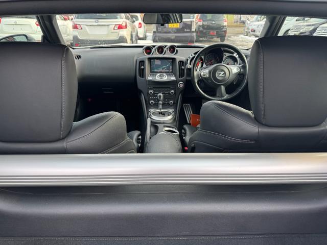 フェアレディZ バージョンT ロッソモデロ製マフラー社外19インチアルミホイール純正HDDナビバックカメラスマートキープッシュスタート運転席助手席パワーシート運転席助手席シートヒーターVDCETCステアリングスイッチ(11枚目)