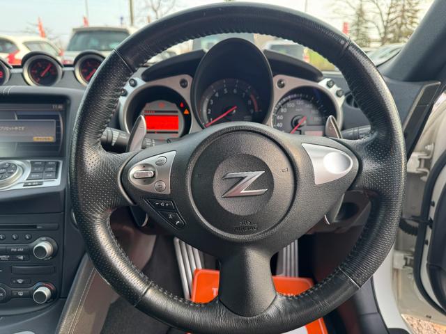 フェアレディZ バージョンT ロッソモデロ製マフラー社外19インチアルミホイール純正HDDナビバックカメラスマートキープッシュスタート運転席助手席パワーシート運転席助手席シートヒーターVDCETCステアリングスイッチ(14枚目)