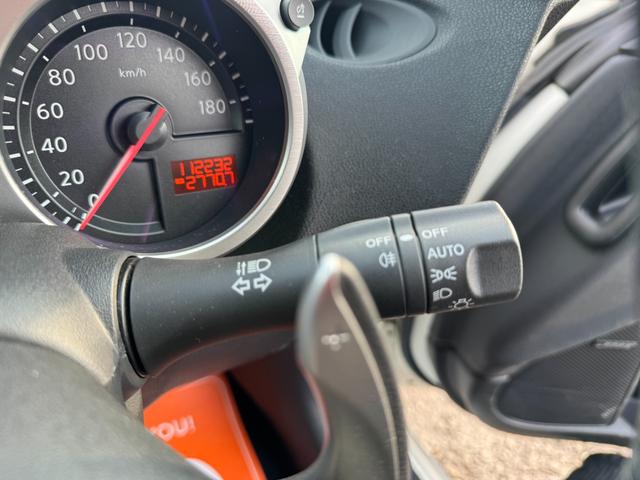 フェアレディZ バージョンT ロッソモデロ製マフラー社外19インチアルミホイール純正HDDナビバックカメラスマートキープッシュスタート運転席助手席パワーシート運転席助手席シートヒーターVDCETCステアリングスイッチ(16枚目)