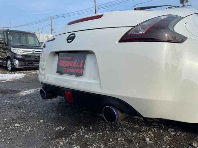 フェアレディZ バージョンT ロッソモデロ製マフラー社外19インチアルミホイール純正HDDナビバックカメラスマートキープッシュスタート運転席助手席パワーシート運転席助手席シートヒーターVDCETCステアリングスイッチ(23枚目)