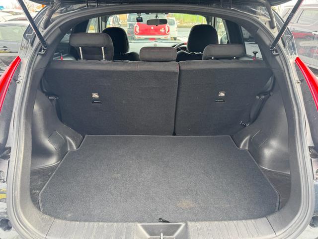 ジューク ニスモ　Ｂｌｕｅｔｏｏｔｈ対応ナビ！バックカメラ！地デジ！前後ドライブレコーダー！インテリジェントキー！エンジンスターター！ＥＴＣ！オートリトラミラー！フロントカーボンリップ！夏冬タイヤ！（21枚目）