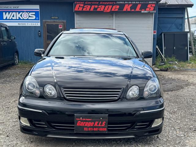 ＧＳ３００ 　左ハンドル！サンルーフ！エイムゲインフルエアロ！ＫＢＲＥＡＫ４本出しマフラー！車高調！エイムゲイン１９インチＡＷ！キーレス！社外ナビ！地デジ！本革シート！パワーシート！社外ヘッドライト！ＥＴＣ！（2枚目）
