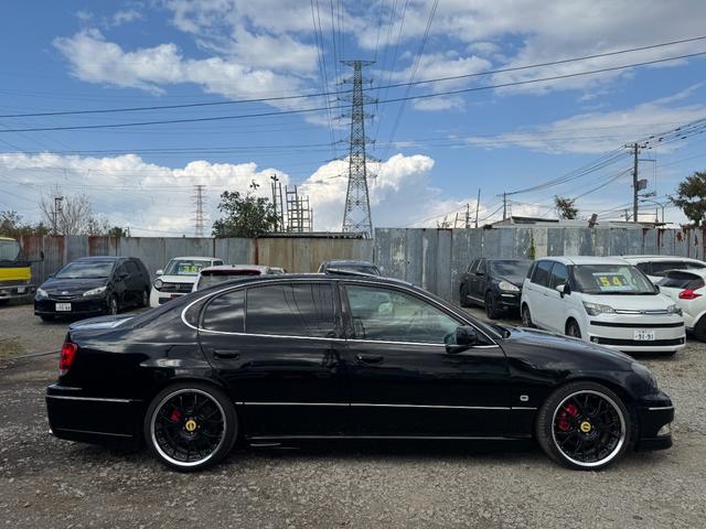 ＧＳ３００ 　左ハンドル！サンルーフ！エイムゲインフルエアロ！ＫＢＲＥＡＫ４本出しマフラー！車高調！エイムゲイン１９インチＡＷ！キーレス！社外ナビ！地デジ！本革シート！パワーシート！社外ヘッドライト！ＥＴＣ！（7枚目）
