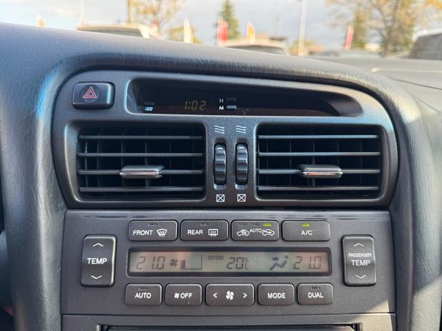 ＧＳ３００ 　左ハンドル！サンルーフ！エイムゲインフルエアロ！ＫＢＲＥＡＫ４本出しマフラー！車高調！エイムゲイン１９インチＡＷ！キーレス！社外ナビ！地デジ！本革シート！パワーシート！社外ヘッドライト！ＥＴＣ！（12枚目）