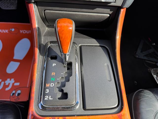 ＧＳ３００ 　左ハンドル！サンルーフ！エイムゲインフルエアロ！ＫＢＲＥＡＫ４本出しマフラー！車高調！エイムゲイン１９インチＡＷ！キーレス！社外ナビ！地デジ！本革シート！パワーシート！社外ヘッドライト！ＥＴＣ！（16枚目）