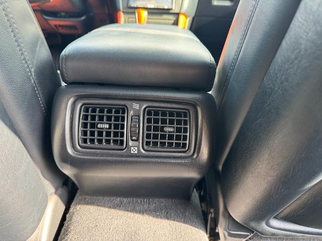 ＧＳ３００ 　左ハンドル！サンルーフ！エイムゲインフルエアロ！ＫＢＲＥＡＫ４本出しマフラー！車高調！エイムゲイン１９インチＡＷ！キーレス！社外ナビ！地デジ！本革シート！パワーシート！社外ヘッドライト！ＥＴＣ！（23枚目）