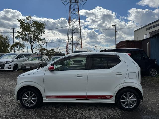 アルトターボＲＳ ベースグレード　５ＡＧＳ！Ｂｌｕｅｔｏｏｔｈ対応ナビ！バックカメラ！地デジ！シートヒーター！スマートキー！エンジンスターター！前後ドライブレコーダ！ＥＴＣ！ブレーキ軽減システム！アイドリングストップ！オートライト！（3枚目）