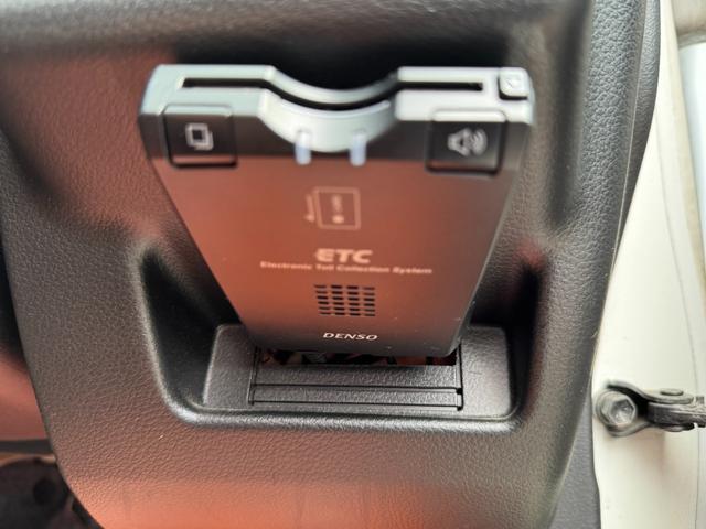 アルトターボＲＳ ベースグレード　５ＡＧＳ！Ｂｌｕｅｔｏｏｔｈ対応ナビ！バックカメラ！地デジ！シートヒーター！スマートキー！エンジンスターター！前後ドライブレコーダ！ＥＴＣ！ブレーキ軽減システム！アイドリングストップ！オートライト！（20枚目）