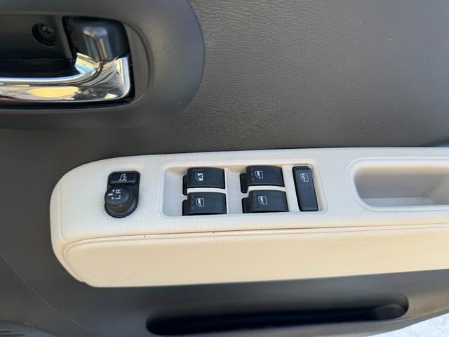 ミラココア ココアプラスＧ　ＳＤナビ！ワンセグ！バックカメラ！ＥＴＣ！スマートキー！エンジンスターター！夏冬タイヤ！オートエアコン！（16枚目）