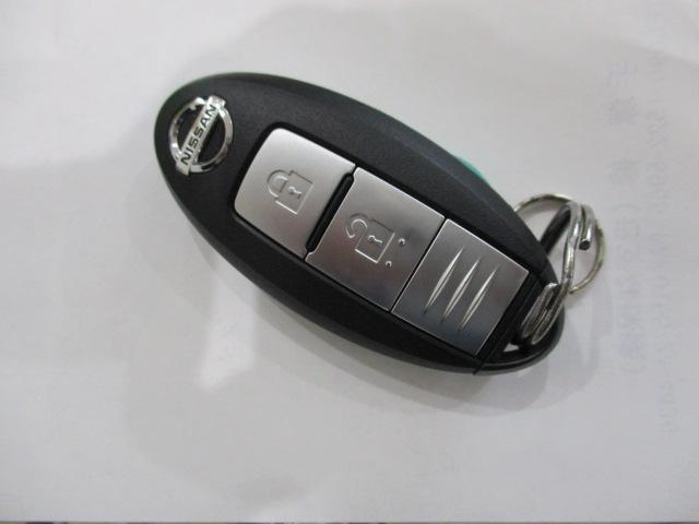 ジューク 16GT FOUR タイプV 4WD 純正ナビ・TV・CD LEDヘッド ETC インテリキー プッシュスタート(17枚目)