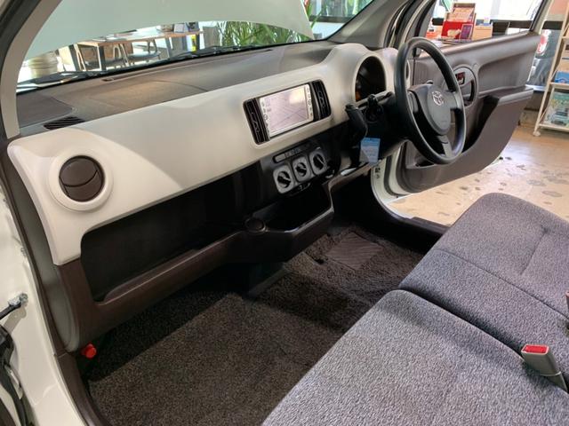 Xクツロギ4WDx本州仕入x禁煙車xSDナビxバックモニター タイミングチェーン/地上デジタルテレビ/スマートキー/電動格納ミラー/プライバシーガラス/CD/リアスモーク/ベンチシート/プライバシーガラス/ドアバイザー/盗難防止システム/社外13intAW(70枚目)