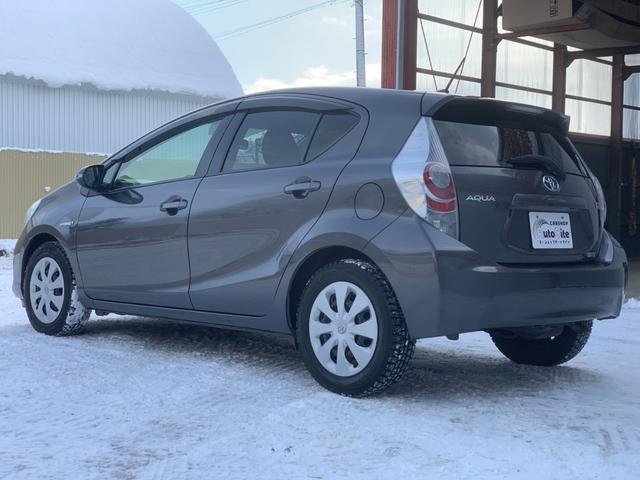 アクア S 寒冷地仕様/横滑り防止装置/ワンオーナー/禁煙車/修復歴無し(9枚目)