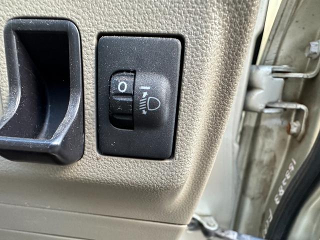 お車に関するお悩みは何でもご相談ください。購入・整備・カスタム・アフターサービスまで、当社スタッフが責任を持って対応いたします。安心してお任せください！お気軽にお問い合わせを。