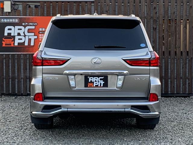 4WD/OneOwner/Sunroof/Navi/CD/DVD/AW/No-accidents/LeatherSeat/PowerSeat/BackCamera/NonSmoking