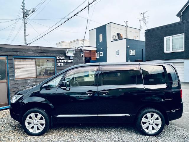 デリカＤ：５ Ｇ　パワーパッケージ　４ＷＤ／本州仕入／ナビフルセグ／バックカメラ／フリップダウンモニター／両側パワースライドドア／ビルトインＥＴＣ／ＨＩＤ／８人乗り／（6枚目）