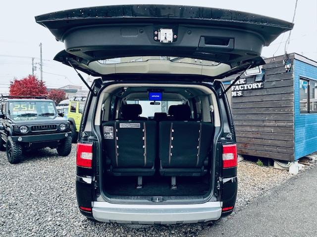 デリカＤ：５ Ｇ　パワーパッケージ　４ＷＤ／本州仕入／ナビフルセグ／バックカメラ／フリップダウンモニター／両側パワースライドドア／ビルトインＥＴＣ／ＨＩＤ／８人乗り／（14枚目）