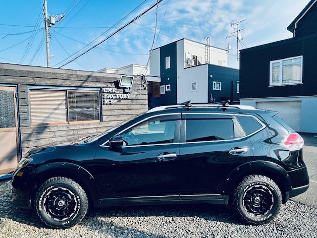 エクストレイル ２０Ｘ　エマージェンシーブレーキパッケージ　４ＷＤ／本州仕入／社外１６インチＡＷ／グッドリッチＡＴタイヤ／オーバーフェンダー／ヒッチメンバー／ルーフキャリア／Ｂカメラ／ＥＴＣ／シートヒーター／ディスプレイオーディオ／（6枚目）