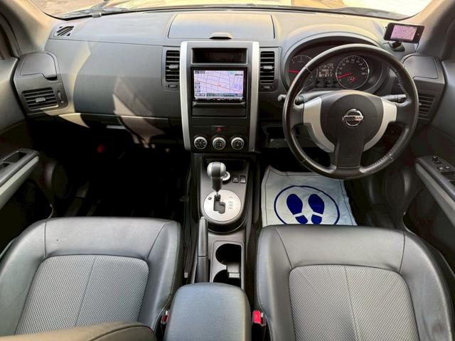 エクストレイル 20GT S 本州仕入/T31最終型クリーンディーゼル・6速AT/新品TOYOオプカンRTタイヤ&デイトナ/防水シート/ナビ・TV・Bluetooth・Bカメラ/後席モニター/インテリキー/HID/ドラレコ/ETC(4枚目)