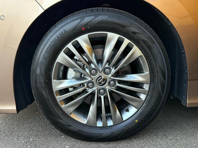 アルファード Ｚ　プレシャスレオブロンド／メーカーフルＯＰ／寒冷地／ムーンルーフ／トヨタチームメイト／ユニバーサルステップ／カラーＨＵＤ／デジタルインナーミラー／ＩＴＳコネクト／１３．２型後席モニタ／シグネチャーイルミ（67枚目）