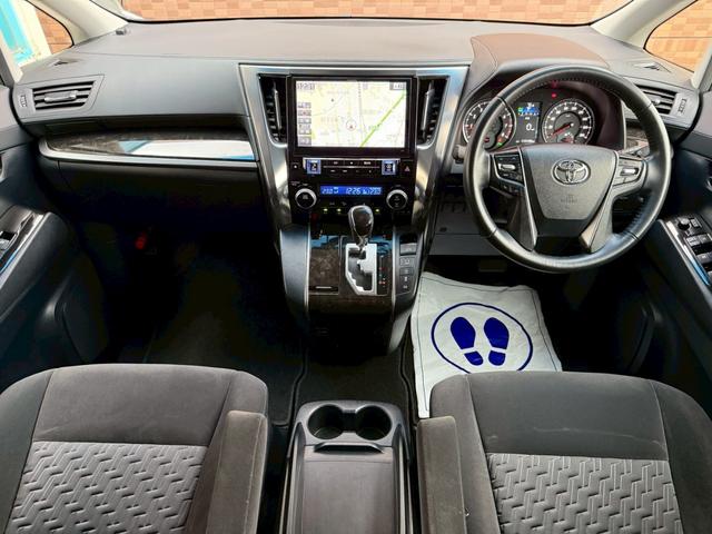 ヴェルファイア ２．５Ｚ　本州仕入／８人乗２列目ベンチ／両側電動スライドＤ／アルパインＢＩＧＸナビ＆１０．１型フリップダウンモニター／バックカメラ／Ｂｌｕｅｔｏｏｔｈ／ドラレコ／後期１８インチＡＷ／ＬＥＤヘッド＆フォグ／ＥＴＣ（4枚目）