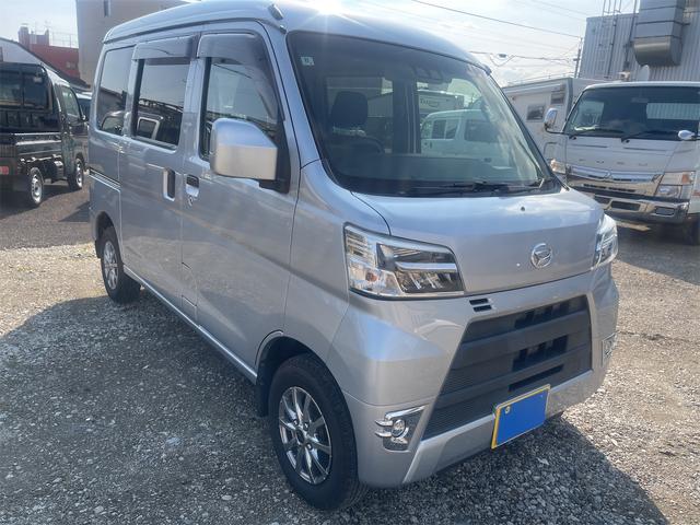 ハイゼットカーゴ クルーズSAIII 4WD 軽バン 衝突被害軽減システム ドライブレコーダー TV 両側スライドドア キーレスエントリー アイドリングストップ 電動格納ミラー オートマチックハイビーム アルミホイール ABS ESC(4枚目)