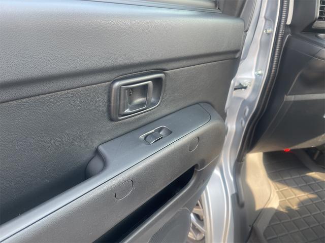 ハイゼットカーゴ クルーズSAIII 4WD 軽バン 衝突被害軽減システム ドライブレコーダー TV 両側スライドドア キーレスエントリー アイドリングストップ 電動格納ミラー オートマチックハイビーム アルミホイール ABS ESC(23枚目)