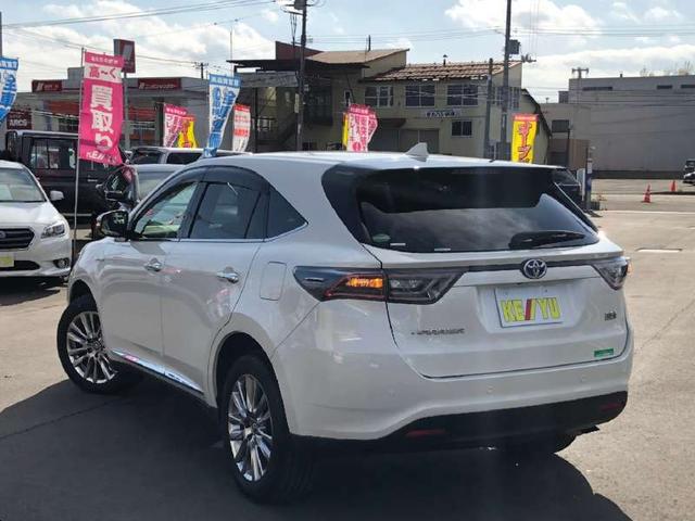 プレミアムアドバンスドPKG 4WD 純正9インチナビ 禁煙(5枚目)