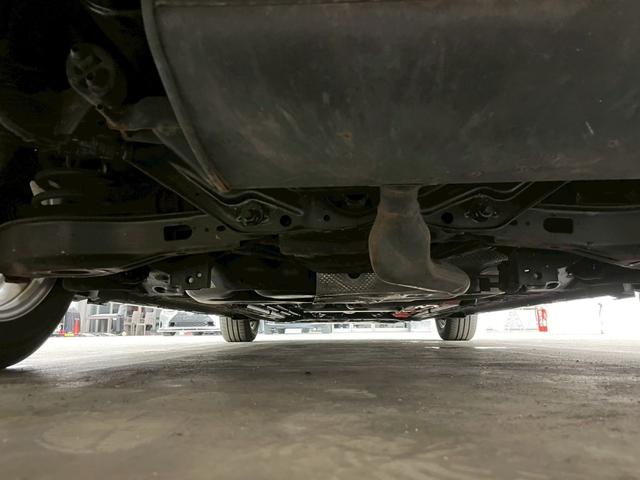 カローラツーリング ハイブリッド X 4WD 寒冷地仕様 8インチ純正ディスプレイオーディオ フルセグTV Bluetooth バックカメラ 衝突被害軽減ブレーキ コーナーセンサー レーダークルーズコントロール ETC2.0 冬タイヤ付(6枚目)