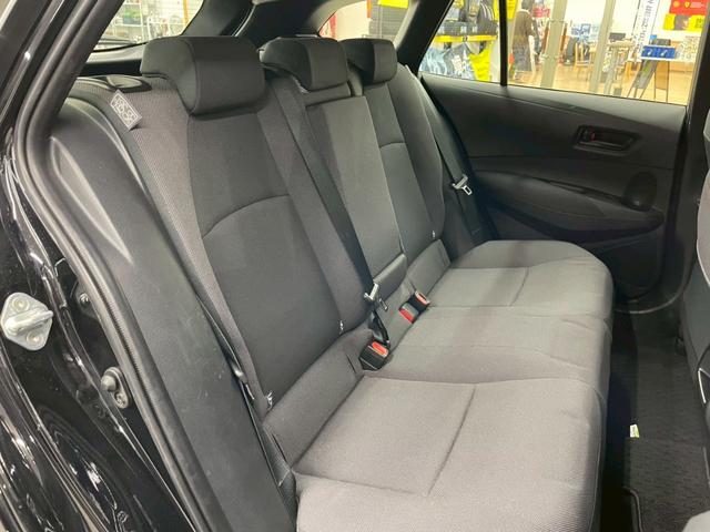 カローラツーリング ハイブリッド X 4WD 寒冷地仕様 8インチ純正ディスプレイオーディオ フルセグTV Bluetooth バックカメラ 衝突被害軽減ブレーキ コーナーセンサー レーダークルーズコントロール ETC2.0 冬タイヤ付(18枚目)