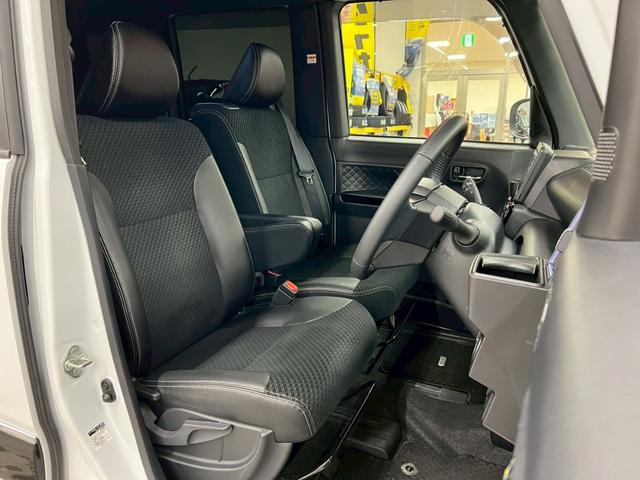 タント カスタムＲＳスタイルセレクション　４ＷＤ　ＳＤナビ　バックカメラ　フルセグＴＶ　Ｂｕｌｅｔｏｏｔｈ　ＵＳＢ　両側電動スライドドア　衝突被害軽減ブレーキ　クルーズコントロール　シートヒーター　ドライブレコーダー　純正アルミ　ワンオーナー（17枚目）