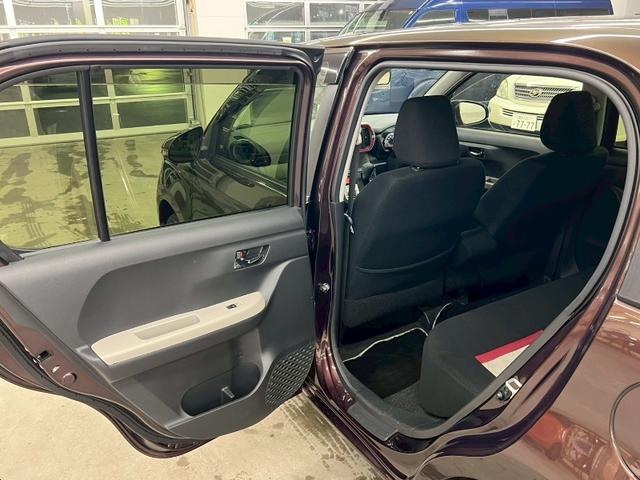 パッソ モーダ Gパッケージ 4WD 寒冷地仕様 純正エンジンスターター 純正ナビ バックカメラ フルセグTV Buletooth DVD シートヒーター 衝突被害軽減ブレーキ 前後ドライブレコーダー 純正アルミホイール 禁煙車(14枚目)