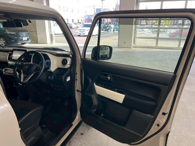 クロスビー ハイブリッドＭＺ　４ＷＤ　８インチナビ　ナビ連動型ドライブレコーダー　フルセグＴＶ　ＤＶＤ　Ｂｌｕｅｔｏｏｔｈ　バックカメラ　衝突被害軽減ブレーキ　コーナーセンサー　クルーズコントロール　シートヒーター　ＥＴＣ　禁煙車（13枚目）