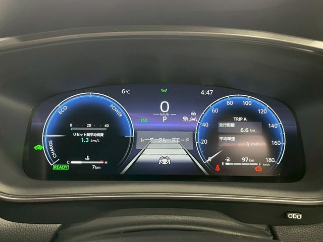 カローラクロス ＧＲスポーツ　４ＷＤ　後期型　登録済未使用車　寒冷地仕様　パノラマルーフ　１０．５インチ純正ナビ　フルセグＴＶ　Ｂｌｕｅｔｏｏｔｈ　アラウンドビューモニター　トヨタチームメイト　衝突被害軽減ブレーキ（24枚目）