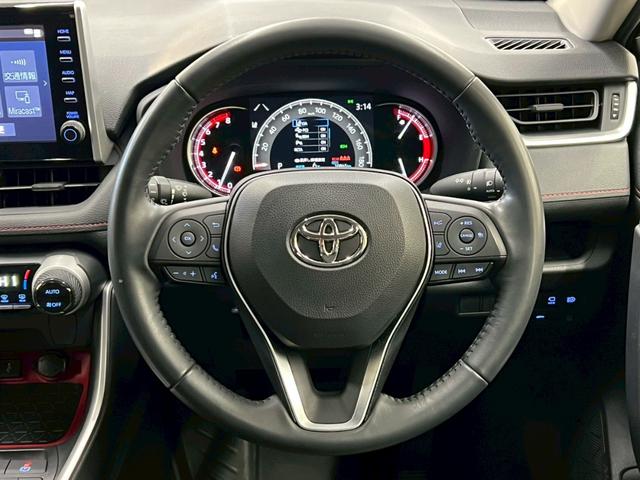 ＲＡＶ４ アドベンチャー　オフロードパッケージ　４ＷＤ　純正１０．５インチナビ　アラウンドビューモニター　電動レザーシート　ＴＲＤフロントバンパーガーニッシュ　Ｂｕｌｅｔｏｏｔｈ　Ｄインナーミラー　衝突被害軽減ブレーキ　前後ドライブレコーダー（24枚目）