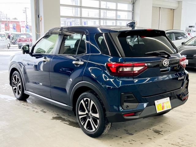 ロッキー プレミアム　４ＷＤ　寒冷地仕様　ＡＬＰＩＮＥ９インチナビ　アラウンドビューモニター　フルセグＴＶ　Ｂｕｌｅｔｏｏｔｈ　ハーフレザーシート　衝突被害軽減ブレーキ　レーンキープアシスト　ナビ連動ドライブレコーダー（8枚目）