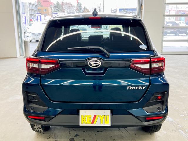 ロッキー プレミアム　４ＷＤ　寒冷地仕様　ＡＬＰＩＮＥ９インチナビ　アラウンドビューモニター　フルセグＴＶ　Ｂｕｌｅｔｏｏｔｈ　ハーフレザーシート　衝突被害軽減ブレーキ　レーンキープアシスト　ナビ連動ドライブレコーダー（10枚目）