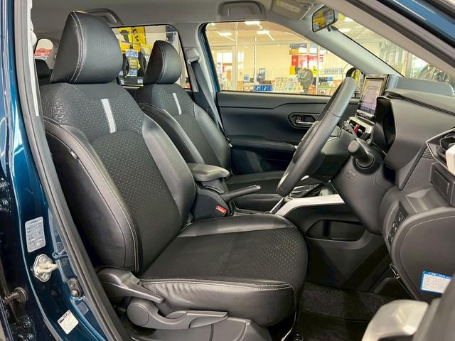 ロッキー プレミアム　４ＷＤ　寒冷地仕様　ＡＬＰＩＮＥ９インチナビ　アラウンドビューモニター　フルセグＴＶ　Ｂｕｌｅｔｏｏｔｈ　ハーフレザーシート　衝突被害軽減ブレーキ　レーンキープアシスト　ナビ連動ドライブレコーダー（14枚目）