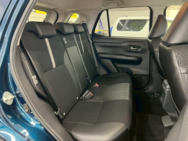 ロッキー プレミアム　４ＷＤ　寒冷地仕様　ＡＬＰＩＮＥ９インチナビ　アラウンドビューモニター　フルセグＴＶ　Ｂｕｌｅｔｏｏｔｈ　ハーフレザーシート　衝突被害軽減ブレーキ　レーンキープアシスト　ナビ連動ドライブレコーダー（19枚目）