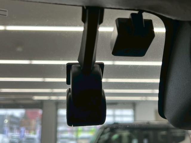 ロッキー プレミアム　４ＷＤ　寒冷地仕様　ＡＬＰＩＮＥ９インチナビ　アラウンドビューモニター　フルセグＴＶ　Ｂｕｌｅｔｏｏｔｈ　ハーフレザーシート　衝突被害軽減ブレーキ　レーンキープアシスト　ナビ連動ドライブレコーダー（37枚目）