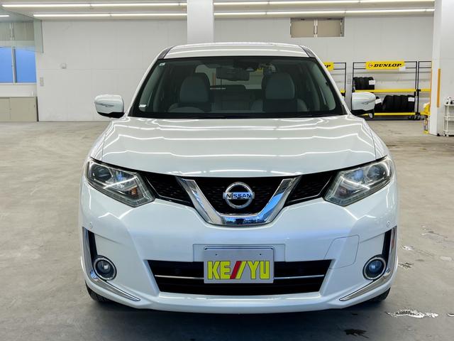 エクストレイル モード・プレミア　エマージェンシーブレーキパッケージ　４ＷＤ　純正ナビ　フルセグＴＶ　ＤＶＤ　Ｂｌｕｅｔｏｏｔｈ　衝突被害軽減ブレーキ　コーナーセンサー　デジタルインナーミラー　レザーシート　純正オーテックアルミ１８インチ　シートヒーター　ＥＴＣ　禁煙車（12枚目）