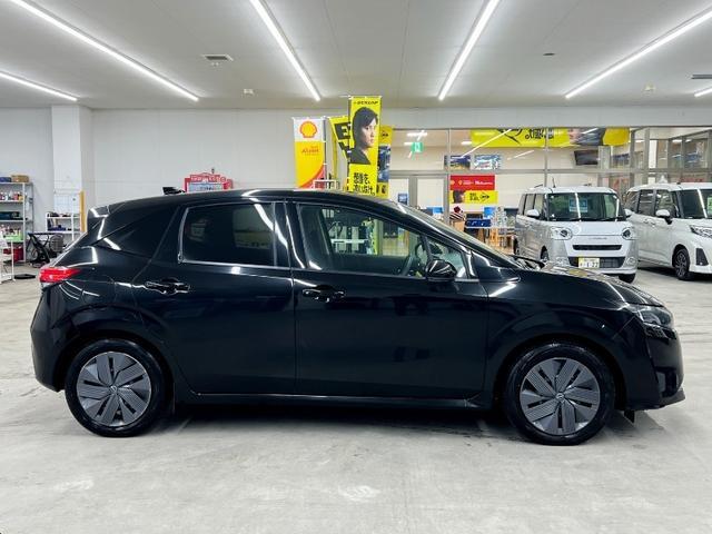 ノート Ｘ　ＦＯＵＲ　４ＷＤ　純正９インチナビ　アラウンドビューモニター　フルセグＴＶ　ＵＳＢ　ＨＤＭＩ　プロパイロット　衝突被害軽減ブレーキ　デジタルインナーミラー　ステアリングヒーター　シートヒーター　ＥＴＣ２．０（12枚目）