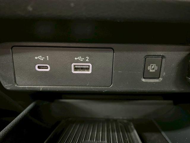 ノート Ｘ　ＦＯＵＲ　４ＷＤ　純正９インチナビ　アラウンドビューモニター　フルセグＴＶ　ＵＳＢ　ＨＤＭＩ　プロパイロット　衝突被害軽減ブレーキ　デジタルインナーミラー　ステアリングヒーター　シートヒーター　ＥＴＣ２．０（35枚目）