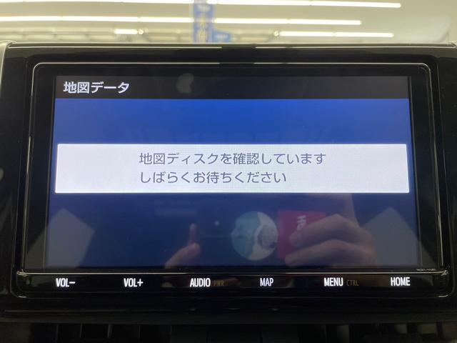 ＲＡＶ４ Ｇ　Ｚパッケージ　４ＷＤ　サンルーフ　ルーフキャリア付　ブラックレザーシート　純正９インチナビ　フルセグＴＶ　ＤＶＤ再生　Ｂｌｕｅｔｏｏｔｈ　バックカメラ　衝突被害軽減ブレーキ　レーダークルコン　ステアリングヒーター（29枚目）